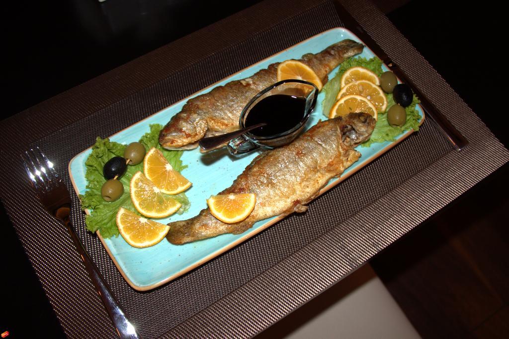 Batus Hotel Batumi Ngoại thất bức ảnh