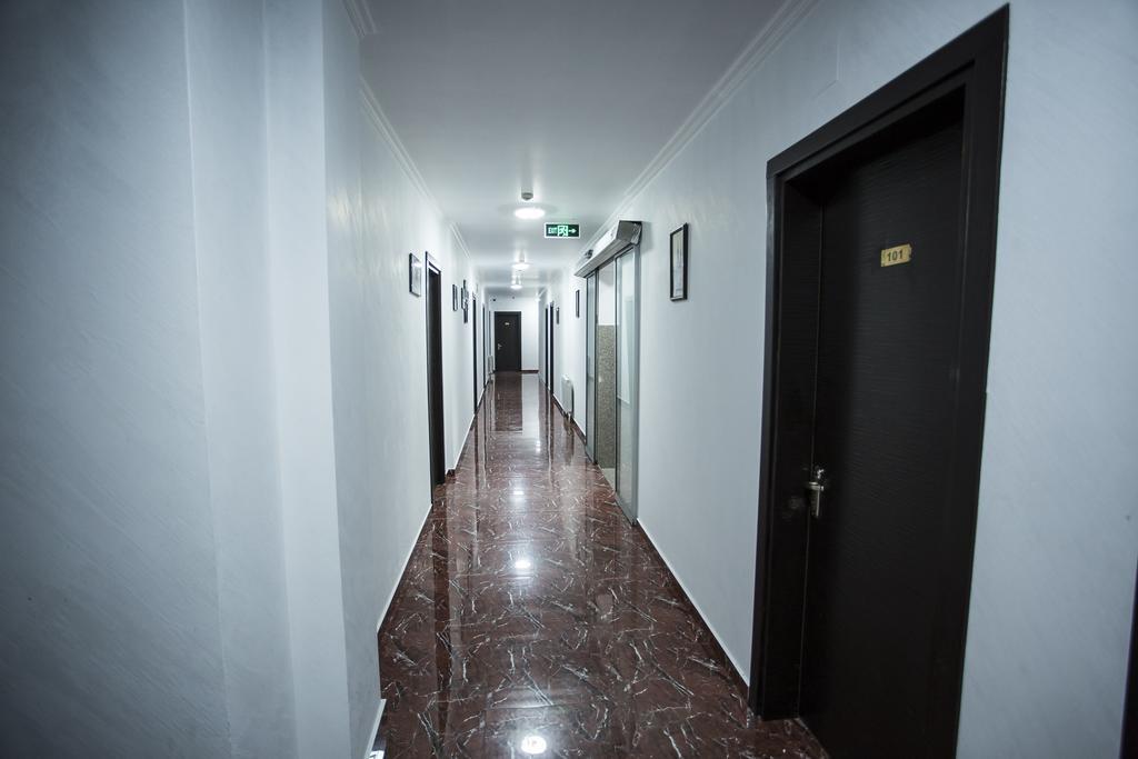 Batus Hotel Batumi Ngoại thất bức ảnh