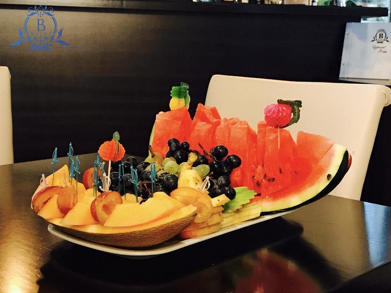 Batus Hotel Batumi Ngoại thất bức ảnh